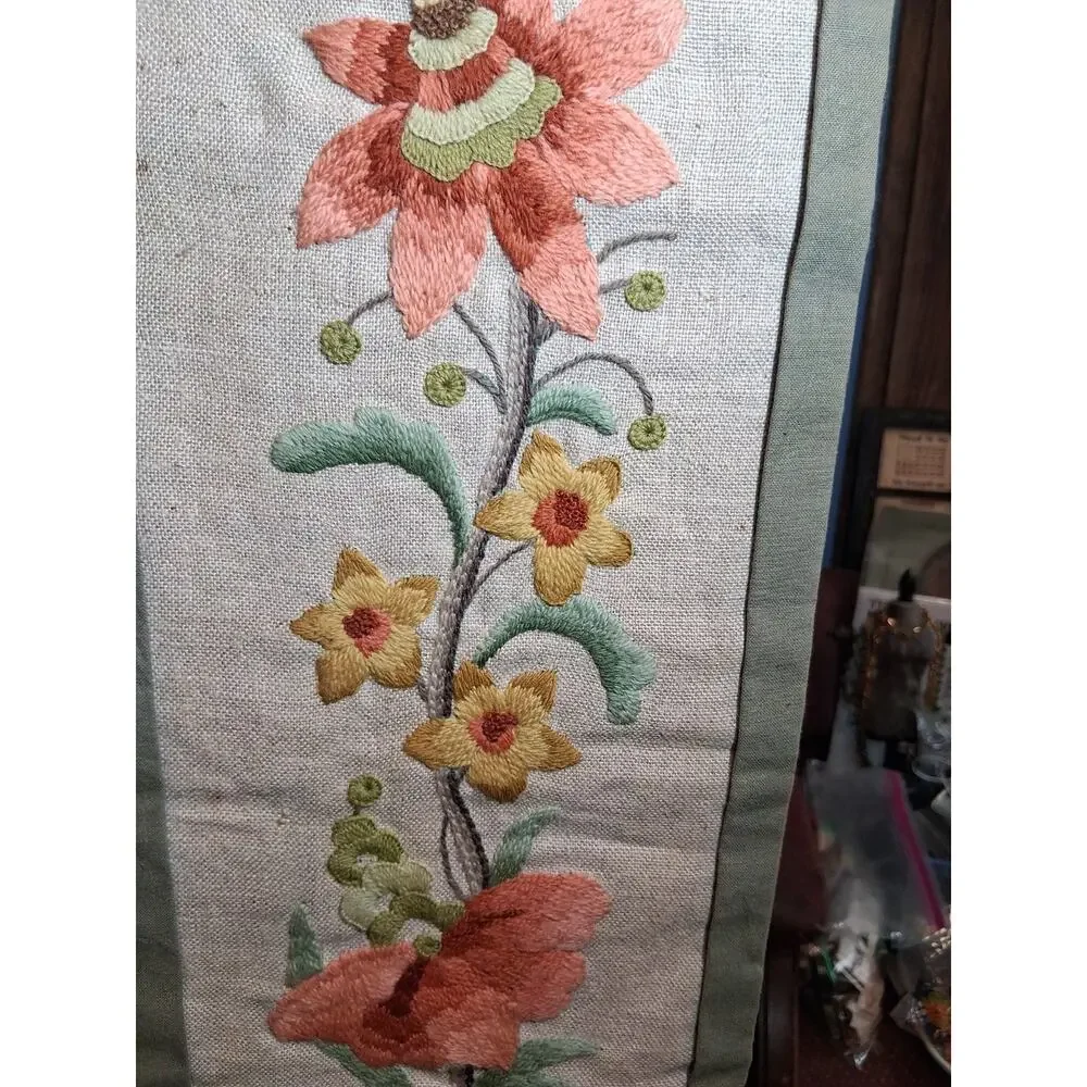Vintage Crewel Embroidery Bell Pull Floral Linen Hand Stitched Hanger 46.5 × 7.5